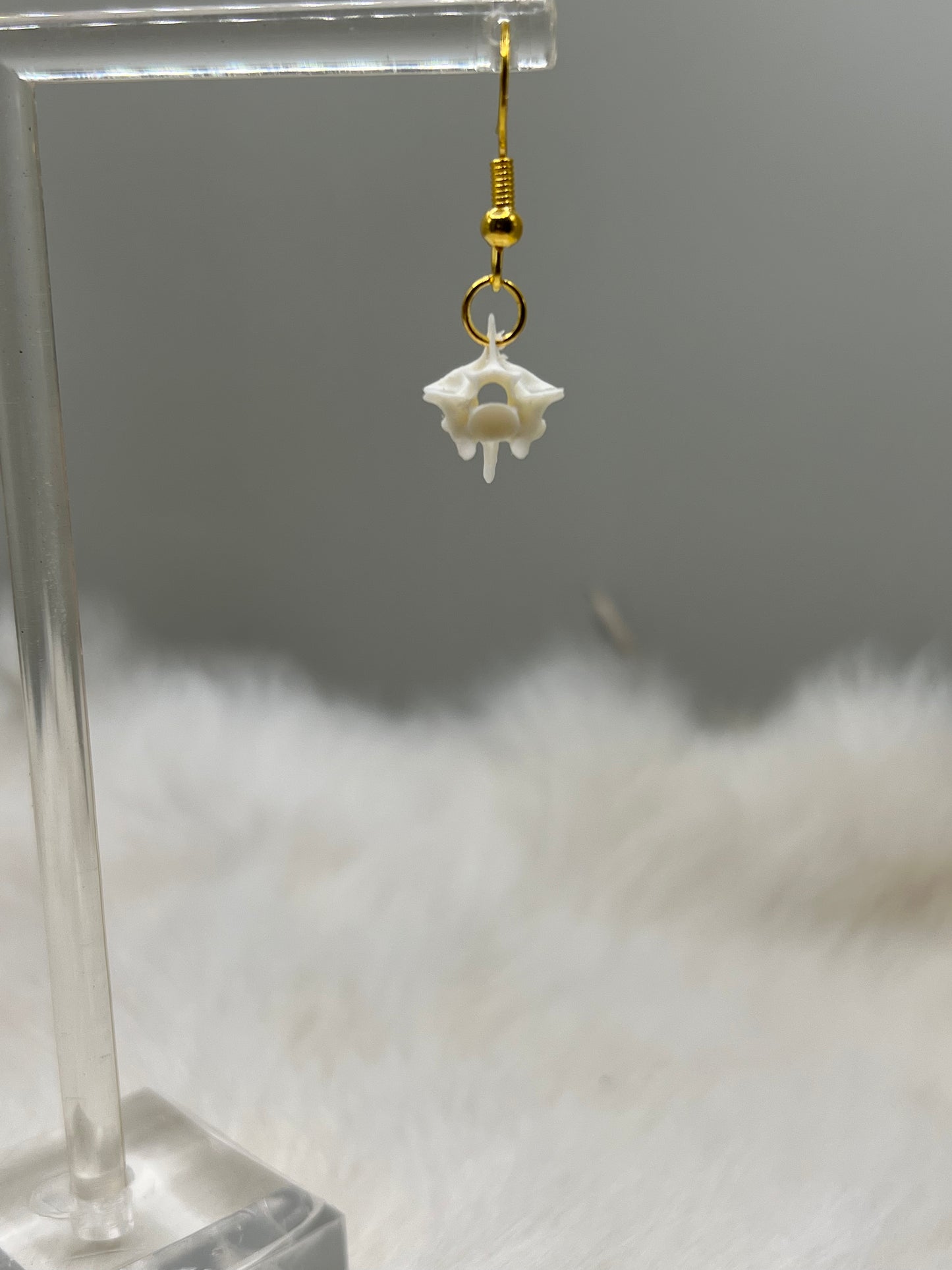 Single Rattlesnake Vertebrae Dangle - Gold