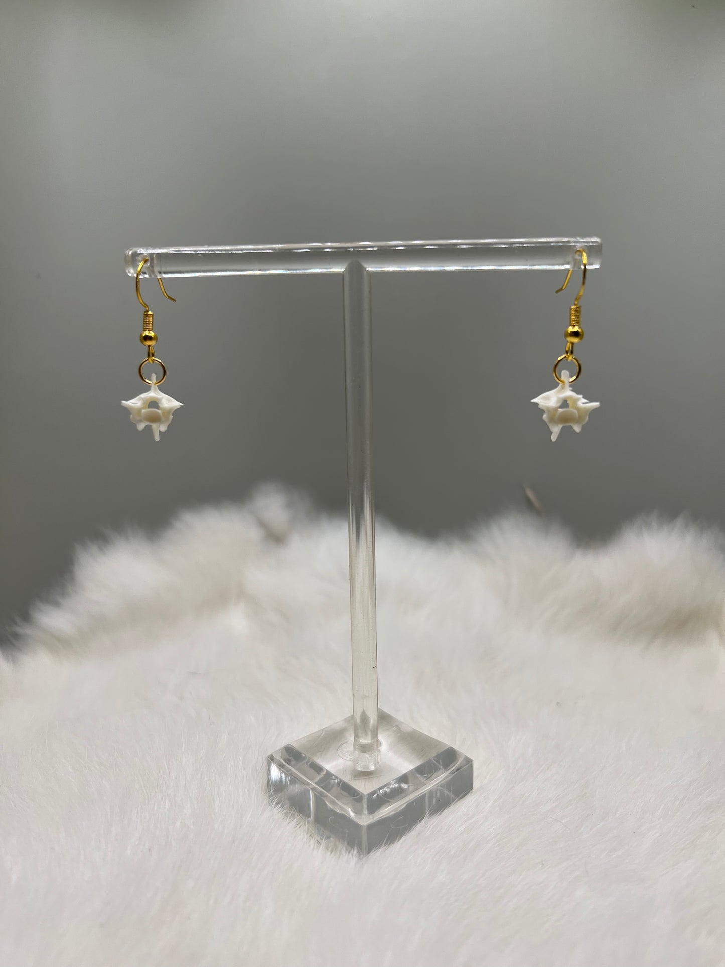 Single Rattlesnake Vertebrae Dangle - Gold